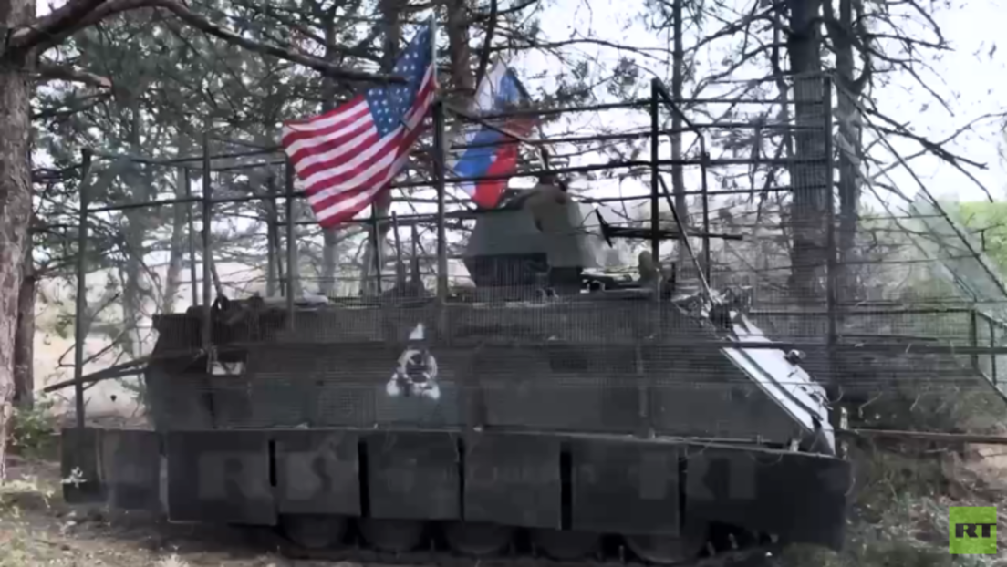 Russische Soldaten: Darum haben wir die US-Flagge gehisst (VIDEO)
