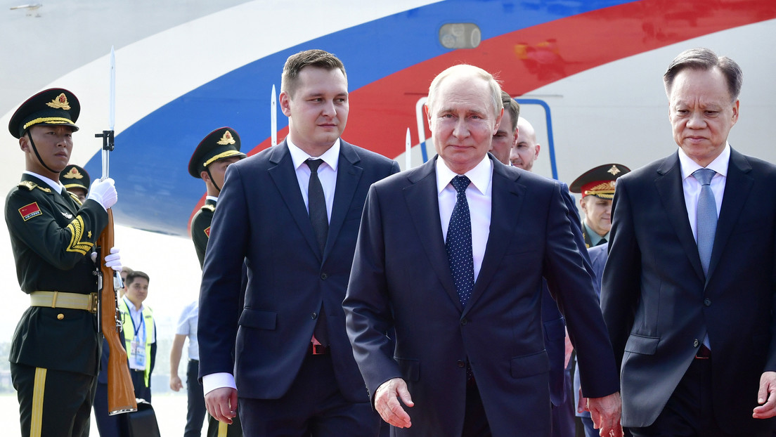 Gipfel der Schanghaier Organisation für Zusammenarbeit: Putin trifft in China ein