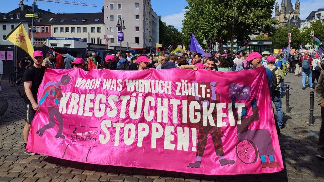 Polizeischikane und Verletzte bei linker Friedensdemonstration in Köln