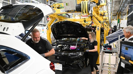 EY-Studie: Niedergang der deutschen Industrie beschleunigt sich