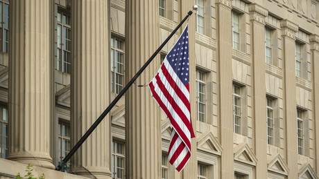 Trump kriminalisiert Verbrennung der US-Flagge
