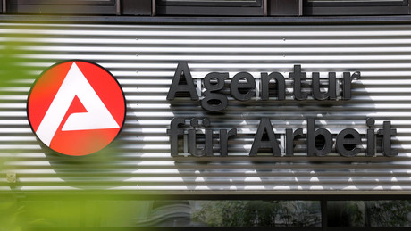 Erstmals seit 2015: Arbeitslosenzahl steigt auf über drei Millionen