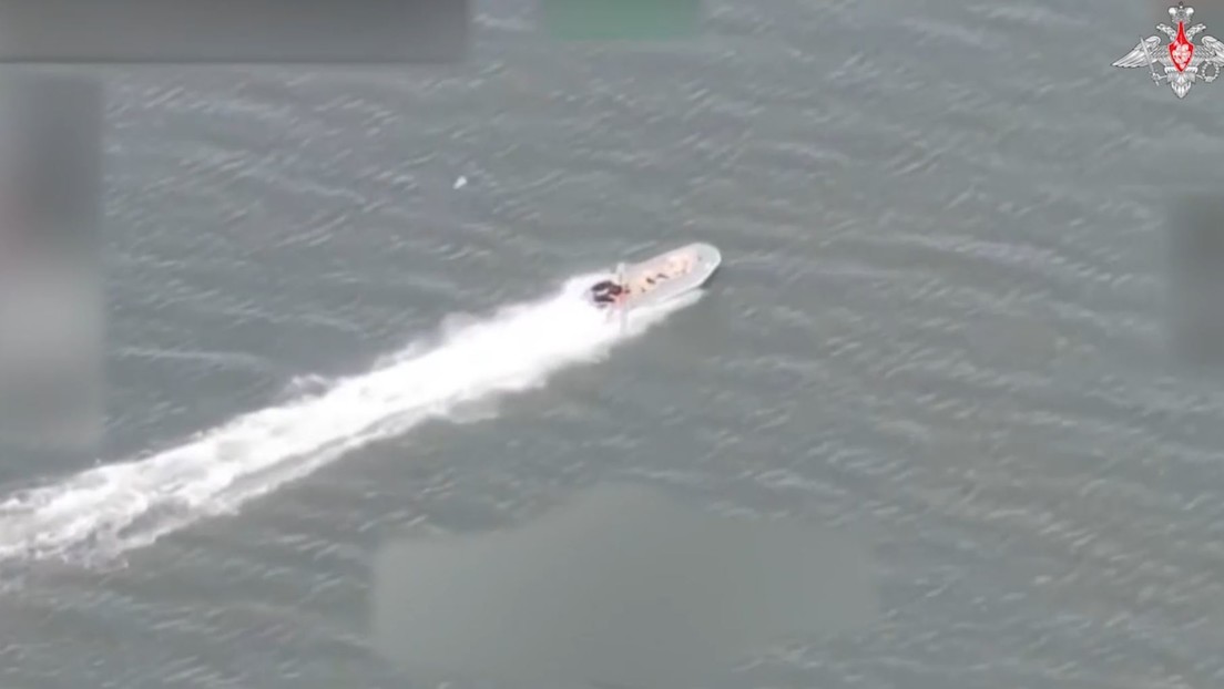 Russische Drohnen zerstören Schnellboot mit ukrainischer Sabotagegruppe (VIDEO)