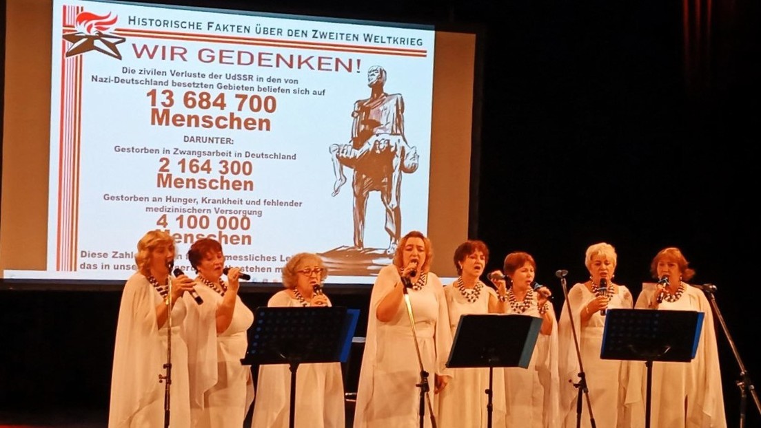"Historische Wahrheit bewahrt" – Kulturmarathon im Theater Ost zum Ende des Zweiten Weltkriegs