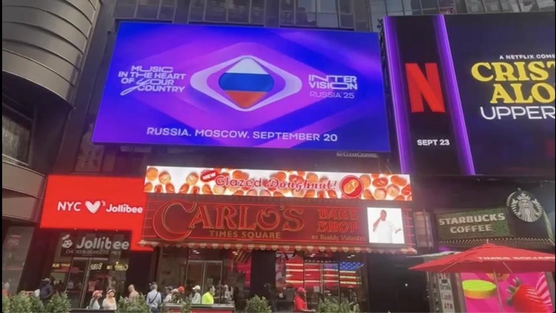 Von Moskau bis New York: Werbung für "Intervision" am Times Square