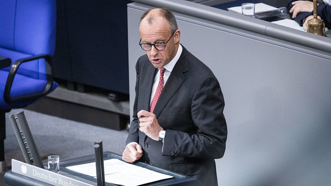 "Er sabotiert, er mordet" – Merz attackiert im Bundestag den russischen Präsidenten