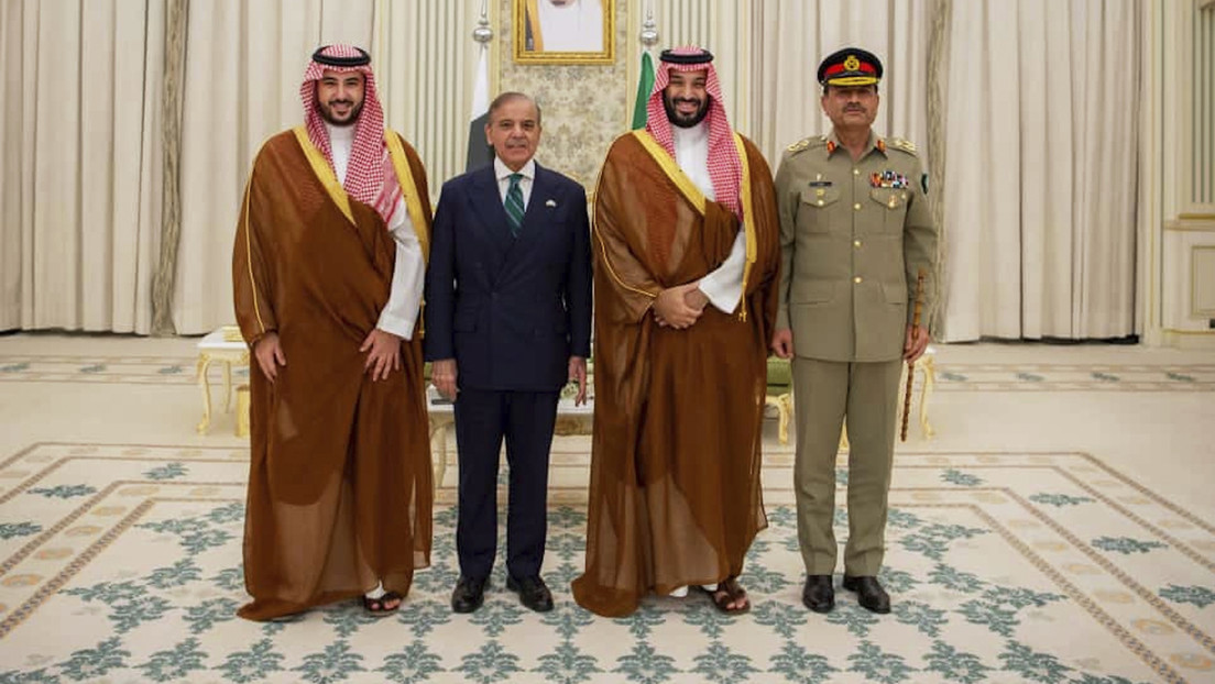 Nach Israels Bombe auf Katar: Saudi-Arabien und das atomare Pakistan unterzeichnen Verteidigungspakt