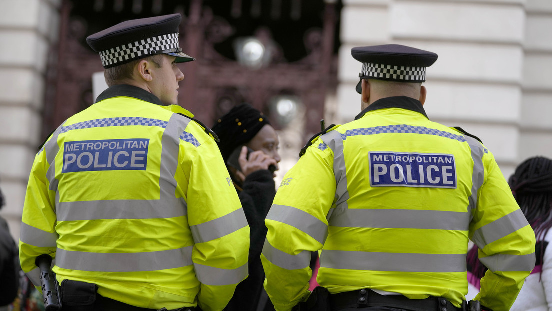 Polizei in England nimmt drei Personen fest – Verdacht auf Unterstützung russischer Geheimdienste