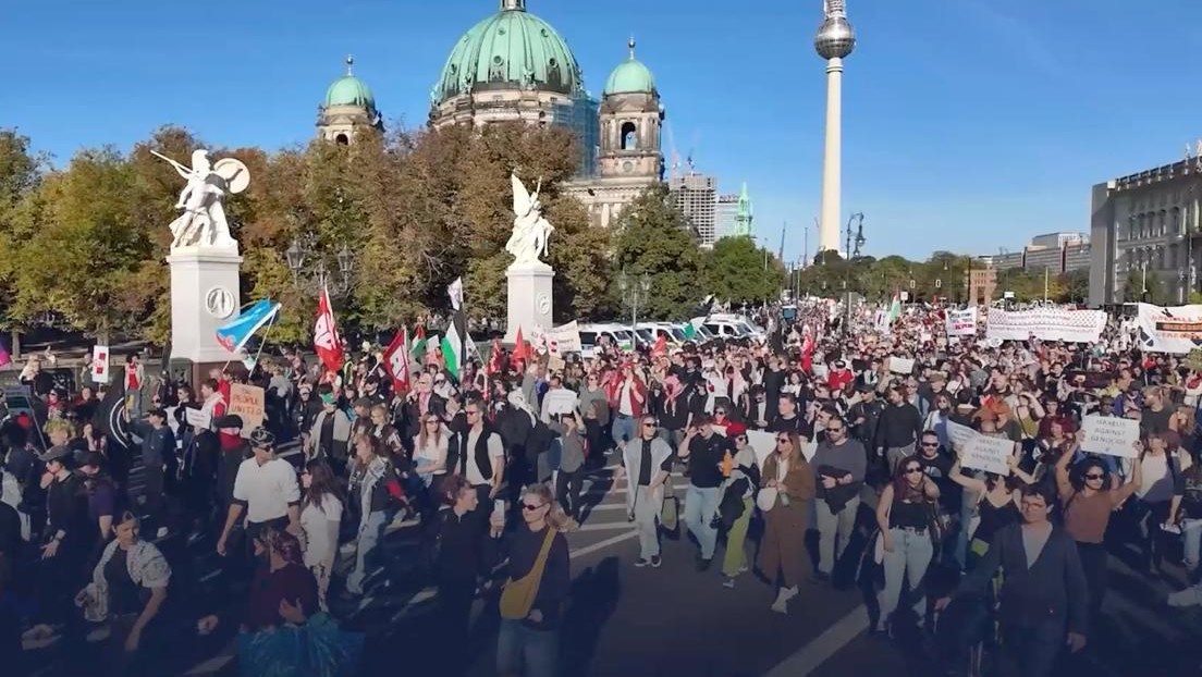 "Zusammen für Gaza": Größte kleingeschriebene Demo in Deutschland seit vielen Jahren