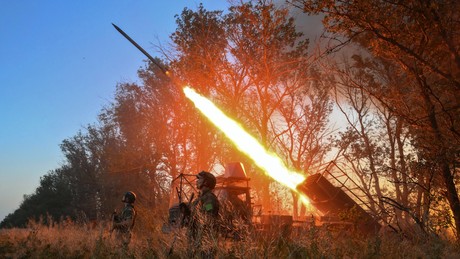 Liveticker Ukraine-Krieg: Russische Soldaten zerstören ukrainischen Stützpunkt bei Krasnoarmeisk