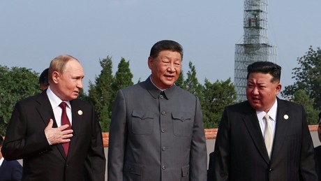 Besondere Grüße nach China: Trump wittert Verschwörung von Xi, Putin und Kim gegen USA