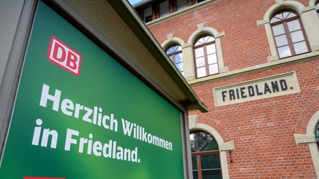 Friedland: Der Ausreisepflichtige, das Mädchen und die NGOs