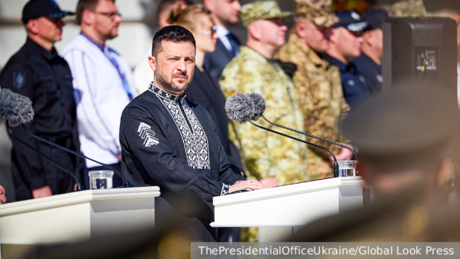 Warum ist es für Selenskij einfacher, auf den Donbass zu verzichten, als die Russophobie zu beenden?