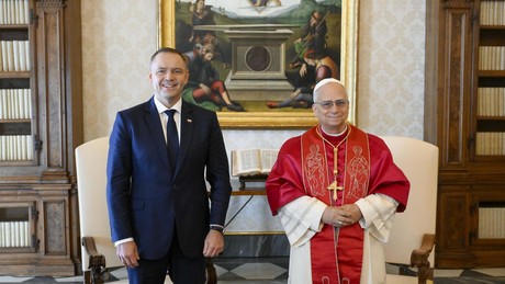 Erst bei Trump und dann bei Papst Leo XIV. – Netzwerke des neuen polnischen Präsidenten