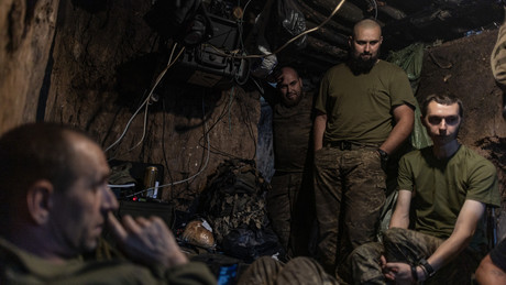 Ukraine: Eine Armee zwischen Massendesertionen und Flucht