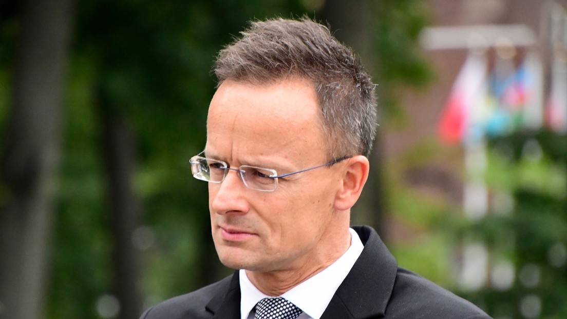 Szijjártó: Brüssel bereitet sich auf Krieg vor ‒ Ungarn will Frieden