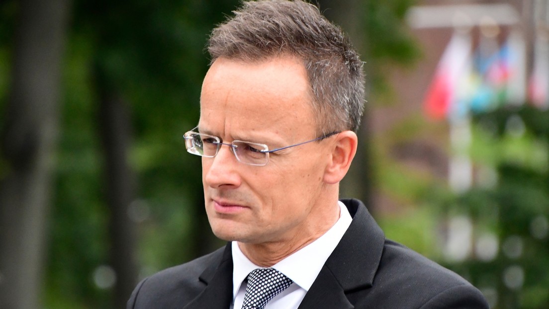 Szijjártó: Brüssel bereitet sich auf Krieg vor ‒ Ungarn will Frieden