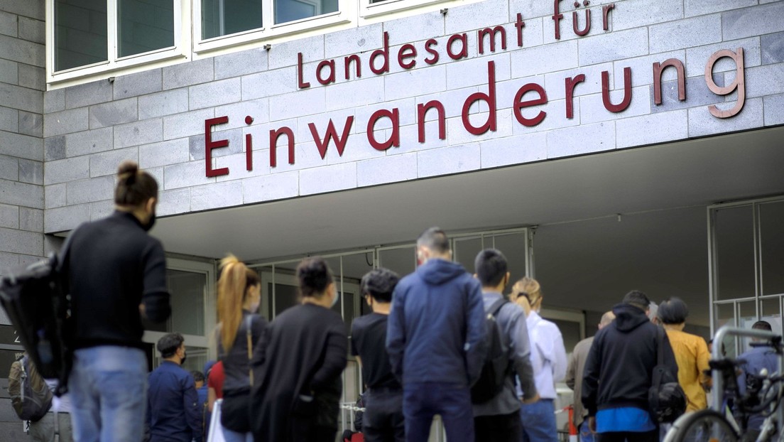 Migranten an die Ostfront?