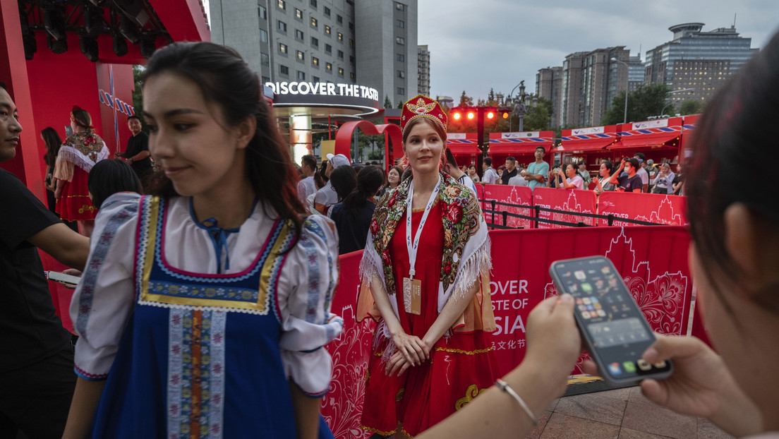 Sex-Krieg: US-Geheimdienst verdächtigt attraktive Russinnen und Chinesinnen der Spionage