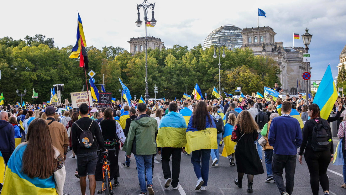 Politico: In Polen und Deutschland wächst der Unmut über Zustrom junger Ukrainer