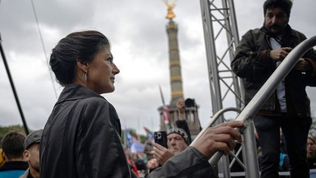 Kritik an Wagenknecht: "Wie nach Drehbuch einer Fernsehshow"