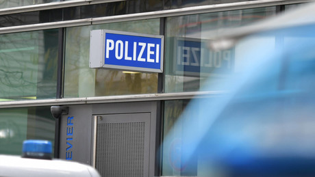 Durchsuchungen bei 17 Polizeibeamten wegen Amtsmissbrauchs in Hessen