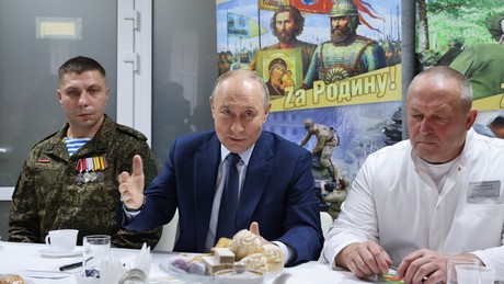 Liveticker Ukraine-Krieg – Putin: Gegnerische Kräfte in Krasnoarmeisk und Kupjansk eingekesselt