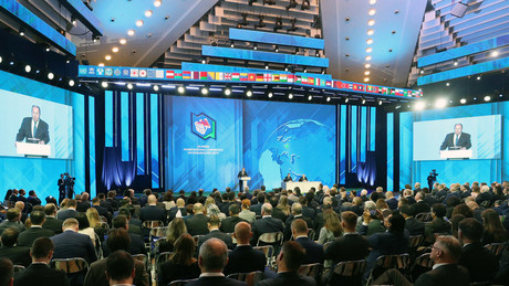 Es wird ernst: Moskau wird allen Interessierten Sicherheitsgarantien geben