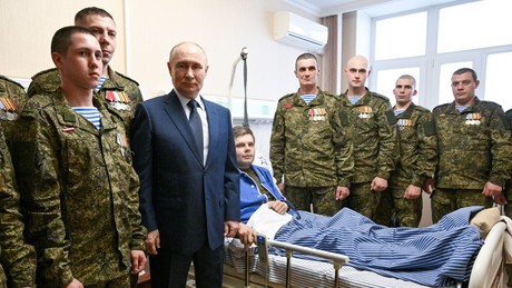 Putin: Kiew soll über das Schicksal seiner eingeschlossenen Soldaten entscheiden