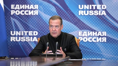 Liveticker Ukraine-Krieg: Medwedew nennt Poseidon-Unterwasserdrohne "Waffe des Jüngsten Gerichts"