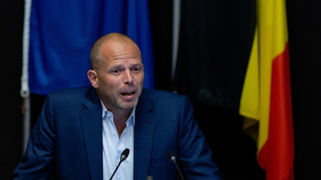 Warum droht Belgiens Verteidigungsminister Moskau?