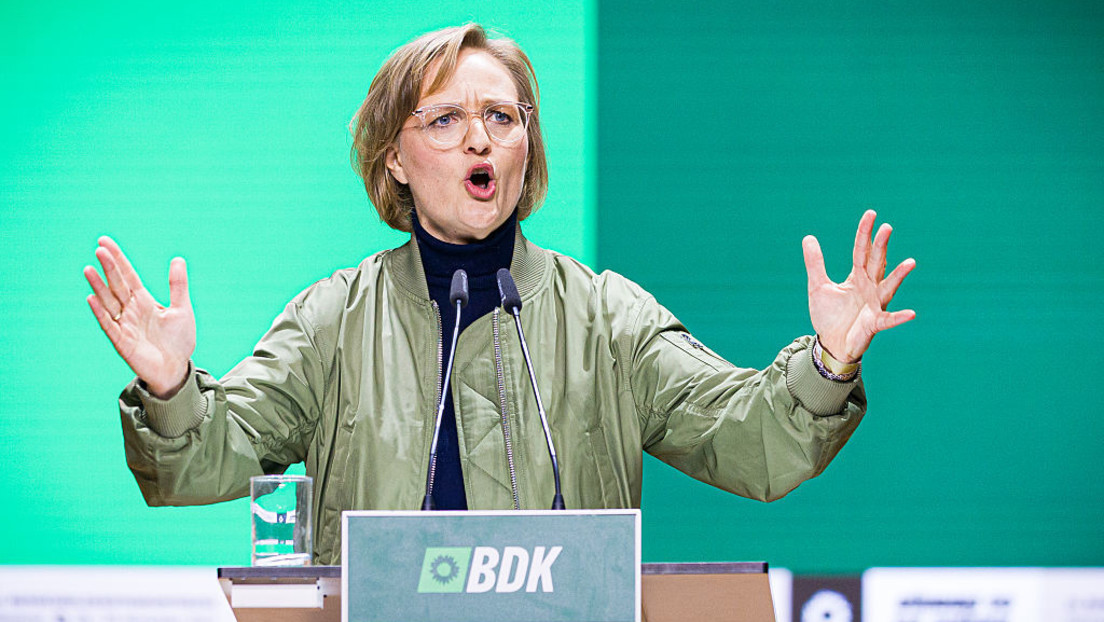 Der tägliche Wahnsinn: Brantners Tagtraum ‒ der Pflege-Azubi und seine kiffende Oma