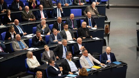 Schrille Spionage-Debatte: Im Kriegsfall geht es der AfD an den Kragen