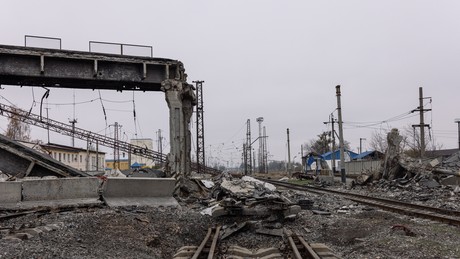 Angriffe auf Gleisanlagen bringen die Befreiung von Kupjansk und Pokrowsk näher
