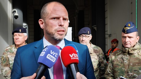 149.000 belgische Teenager zum "freiwilligen" Militärdienst eingeladen