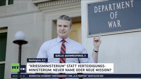 Hegseth bringt das Schild "Kriegsministerium" am Pentagon-Gebäude an