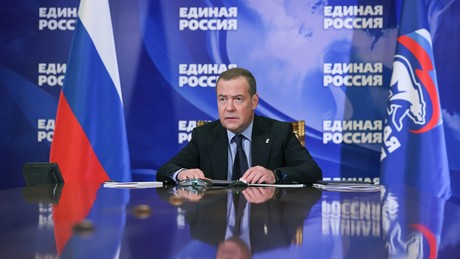 Liveticker Ukraine-Krieg – Medwedew: Tod des "neonazistischen Regimes in Kiew" ist unvermeidlich