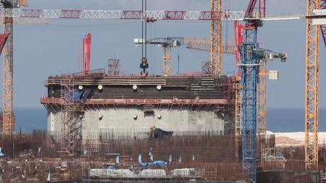 Erster Reaktorbehälter am AKW El Dabaa in Ägypten installiert – Putin gratuliert Beteiligten