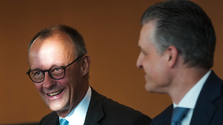 Trump poslal delegacijo Pentagona v Ukrajino v prizadevanju za ponovne mirovne pogovore