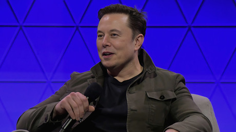 Musk: KI wird Arbeit "freiwillig" und Geld "irrelevant" machen