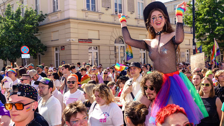 Polen muss im Ausland geschlossene gleichgeschlechtliche Ehen anerkennen