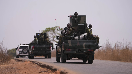 Entführungswelle in Nigeria: Präsident ruft Notstand und massenhafte Rekrutierung aus