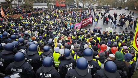 Wehret der Wiederkehr – Der "Demokratie™"-Mob war wieder auf den Straßen aktiv