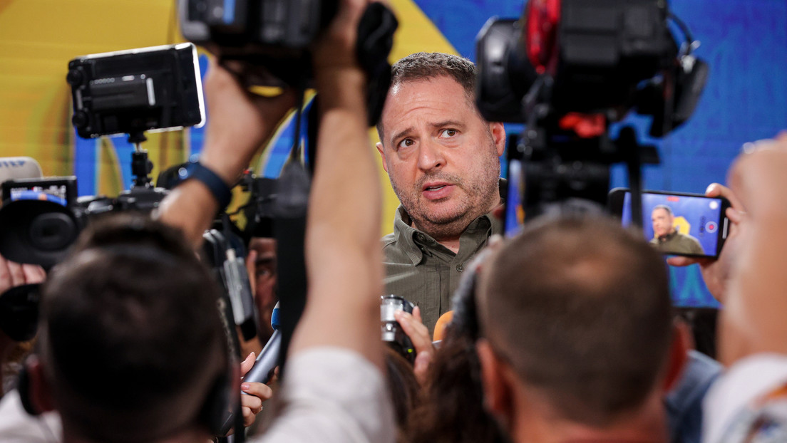 Ehemalige Pressesprecherin: Jermak sabotierte Anweisungen von Selenskij