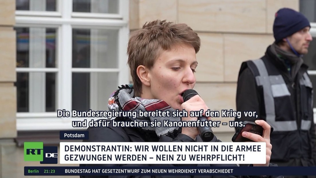 Trotz deutschlandweiter Schulstreiks: Bundestag beschließt neues Wehrdienstgesetz