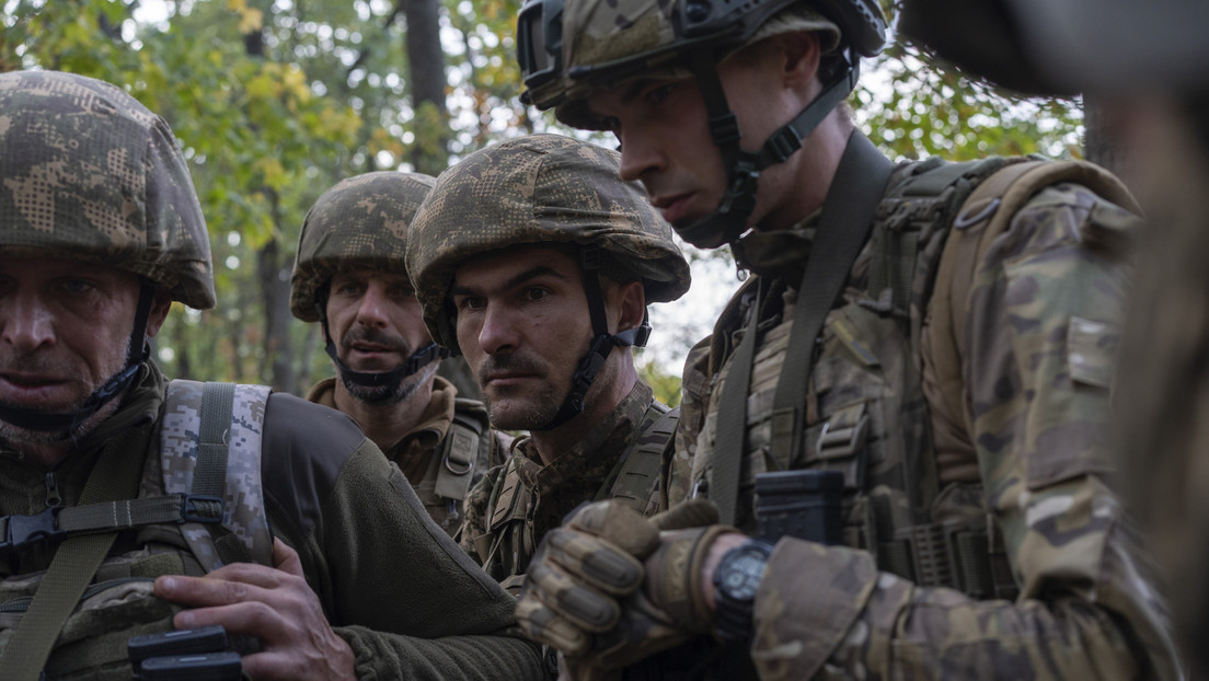 Liveticker Ukraine-Krieg – Medienbericht: Massenflucht ukrainischer Soldaten im Gebiet Charkow