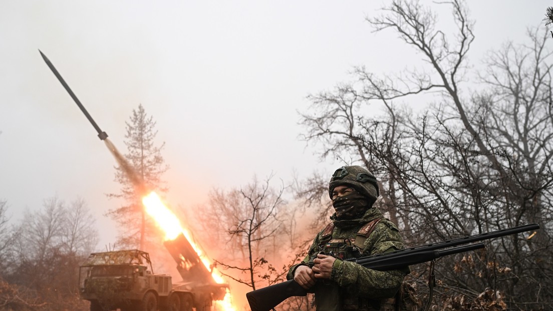 Liveticker Ukraine-Krieg: Russische Armee zerstört Infrastruktur für Lieferung westlicher Waffen