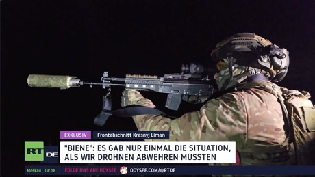 RT DE-Exklusiv: Russische Flammenwerfersysteme räumen den Weg an der Front frei