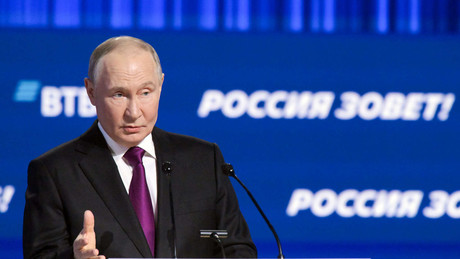 Liveticker Ukraine-Krieg: Putin droht, die Ukraine vom Schwarzen Meer abzuschneiden