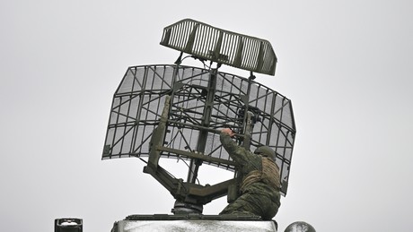 Liveticker Ukraine-Krieg: Russische Luftabwehr zerstört in der Nacht 77 gegnerische Drohnen